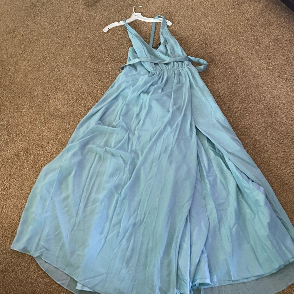 Size 22 Vera Wang White Bridesmaid Dress - Picture 4 of 6